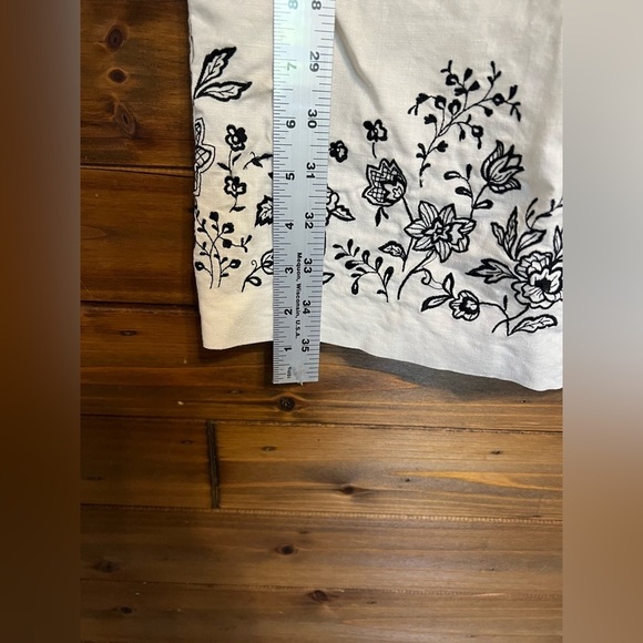 linen and Cotten embroidered dress size 8 petite - Picture 4 of 6